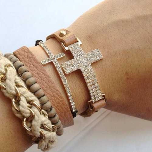 1Peter_3_3and4's profile picture. ❤1 Peter 3:3-4❤