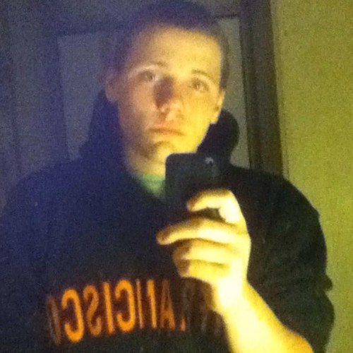 Follow me i follow as soon as i can :D Instagram:@Derekdiandrea707
Tumblr: Derekdiandrea707