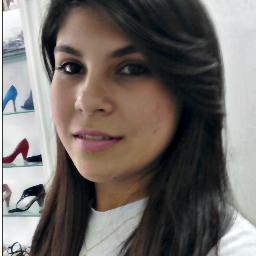Uma garota linda, conquistadora, sonhadora que ama muito a família e amigos. E adora curtir a vida...