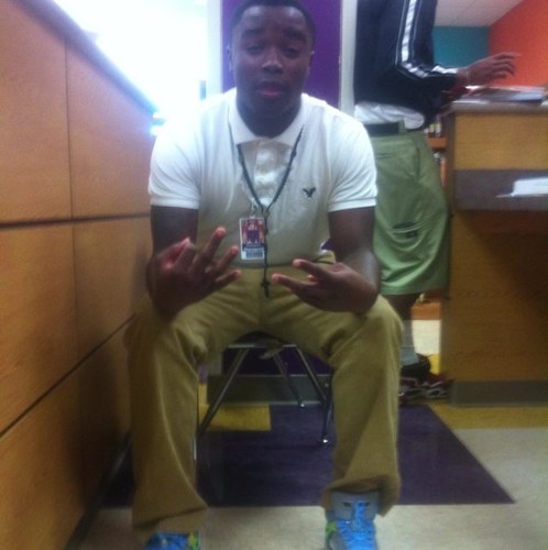 Keep It On The Run #Mista Cain . They Trynna Slamm My Dude Like That . #Mifia . Im With Jade Tho . 12/26/12