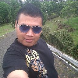 junirmanik's profile picture. Simple
