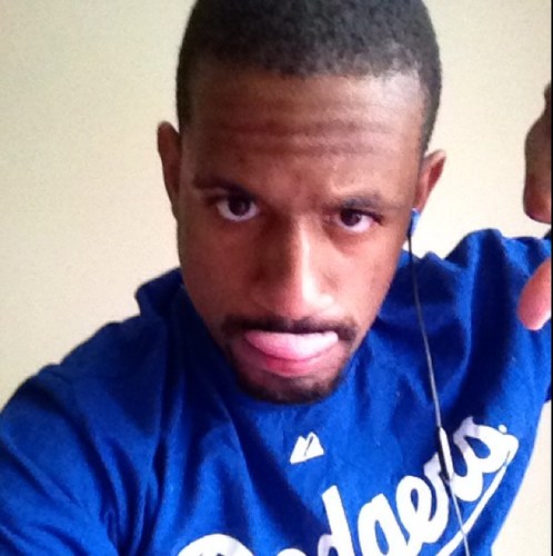 xguyx21's profile picture. Living for the next adventure without regret