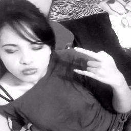And you're a very sexy girl
That's very hard to please.. ♫