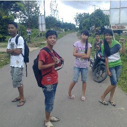 Rosalina,4 juni 1996,sayang ma k2 ortu,mbak Lenny,k'Alan,dan keponakan unyu si Fahreza Oki Alfuqroon,like alam hijau,foto2,and alwash keep smile ^_^