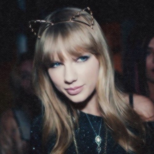 ♡ taylor swift, pizza and sloths ♡