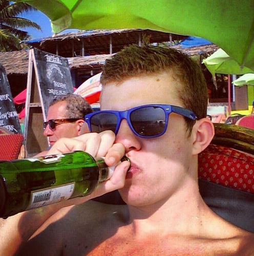 Oliver_Sharpe's profile picture. Half British, half Lebanese, half French, geeky, nerdy, and in love with Long Island Ice Teas :)