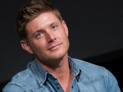 Not hunting alone anymore I've got the angel on my shoulder and this time he's a lot more. I'm @DeansProtector and @RapturedVessel 's hunter