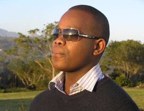 Just a single man in pursuit of Happiness whilst keeping intact my morals, virtue & intergrity. Chasing the Green Light yo'll... ツ