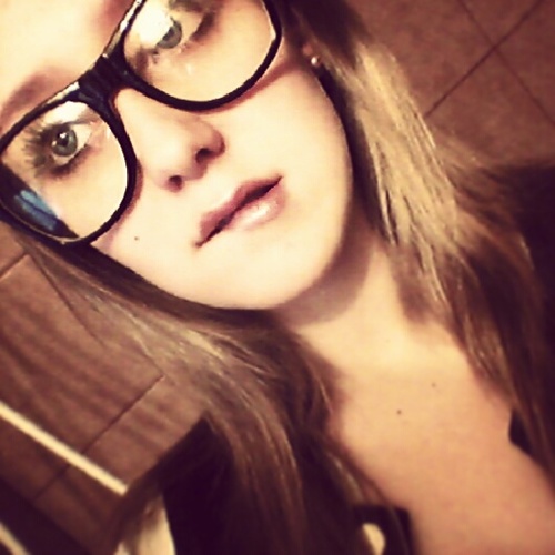 Message Me Wanting To Meet New Friends :: ♥♥♥ღTAYLOR GANGღ♥♥♥!!!! 5'2!!! :P ☯T.G.O.D