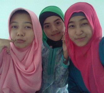 Easy going | G̲̮̲̅͡åк̲̮̲̅͡   ribet ...
STIE PERTIWI Bekasi | Akuntansi | Mikro Parasahabat Group