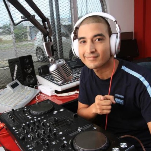 dj y locutor de radio