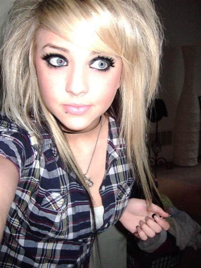 It's me Katie Babyface.Please do follow me!