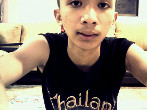 FB: Leslye Larry Instagram: Leslyelarry :)