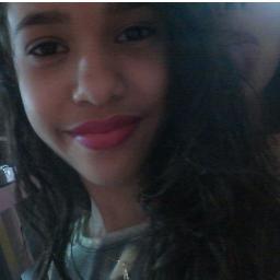 As vezes sou chata,bipolar,grossa,antipática,exagerada e ciumenta.Quer uma garota perfeita?Compre uma вáявเэ ;*