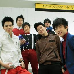 Chicserranziie's profile picture. Just made this account to show our support for the CHICSERS =]] To all Chicserifics, Ranzters, Cavinatics, Owysters, Ullysters, etc. hope you'll follow us !! ♥