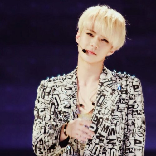 oh!~ 안녕~ .. ผมมักเน่ขี้อาย .. เซฮุนครับ!! from 엑소K ฟอลมาคุยกับผมได้นะครับ ผมน่ารักนะ ^[+++]^ ㅋㅋ comeback 08.04.13 #FTBOT