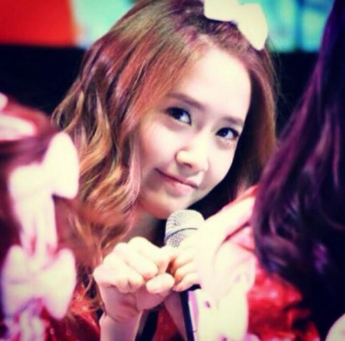 Girl’s Generation YoonA (ro) bot.ひらめです。