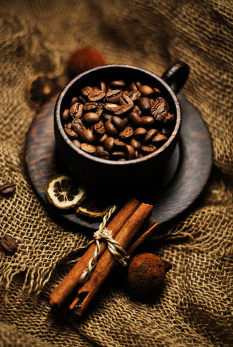 Menyediakan kopi aceh, baik biji  maupun halus. Silahkan DM bagi yg mau pesan..
