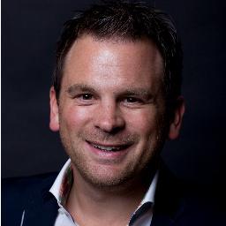 Eigenaar van Espressivo BV, Gadget-lover, Italiaans, Audiofreak, Temperamentvol en decafeïne.