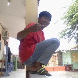 tetap tersenyum