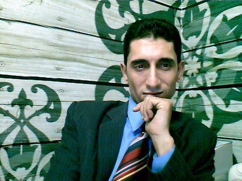 وسيأتى يوماً تسألون عنى فلا تجدون إلا الذكريات   ـــــــــــ    وائل بدر سيناريست وكاتب