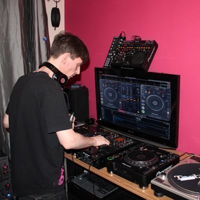 co-manager @visionradiouk #vruk
