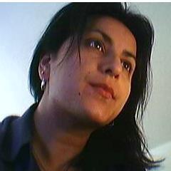 Isabel197832's profile picture. Mujer a veces  difícil de Dominar, pero directa y honesta.  Complicada, pero verdadera. Con una corazón lleno de amor y Sueña con  cada libro que lee