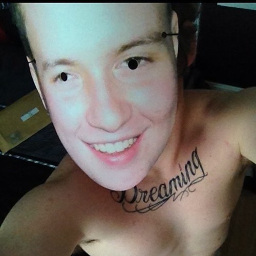 TemplesTime's profile picture. Parody Account not to be taken seriously, done with @templesw permission and I had anal sex with a goat.

@Clarkyyy182 looks like a sloth.