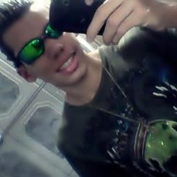 Nada melhor do que viver feliz um dia após o outro :)