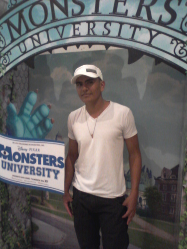 yilmar0409's profile picture. 