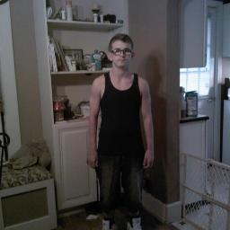 im 18 years old im a rapper from toledo  young john 
im single