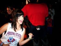 Carolee_yszc's profile picture. wants to remind a person in which everything is humorous so long as it isn&amp;#39;t going on.