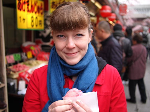 Breakfast blogger by night, cupcake baker by day...