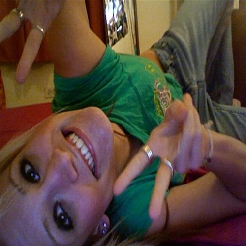 sydneylingerfe1's profile picture. 