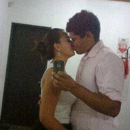 Hoje eu te amo mais que ontem e menos que amanhã. @bebedalarissa