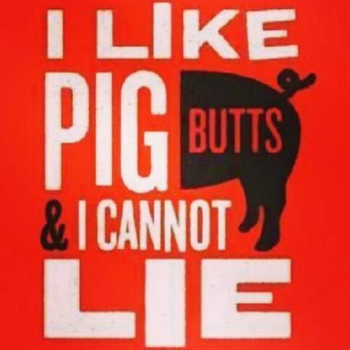 Grisen_Skriker's profile picture. Bilder på snuskigt god mat? You got it! På grisenskriker.se vältrar sig @bettyboooh, @gabylita och @hellbarber i sin kärlek till mat.