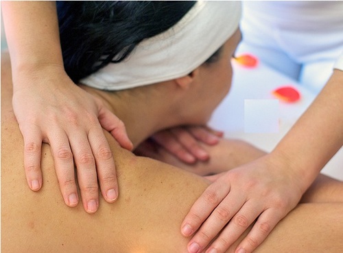 Mis masajes reducen  eliminan liquido armoniza y dan energía. Todo bien con Ana Mia.