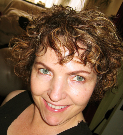 Deniecie's profile picture. Contemporary mixed media visual Artist, 
seduced by unconventional materials.