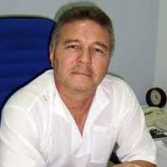 Professor de português, novato aqui.