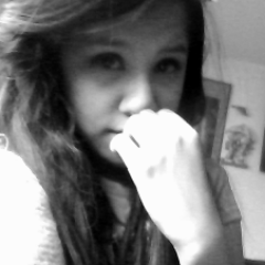 qarenFierro's profile picture. solo busco alguien que me ame demasiado y me regale abrazos♥(: