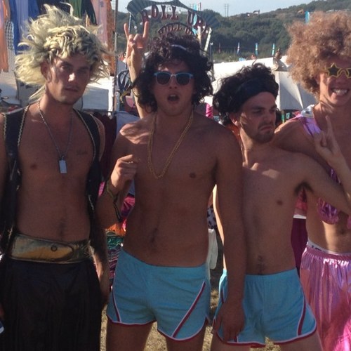 ry_heywood's profile picture. I have a good French accent