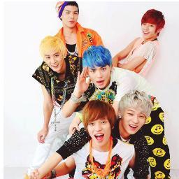 Emm.......pues me gusta Teen Top - Big Bang - B2ast - Super Junior entre otros...........tambien me gusta el J-Rock y el anime en enspecial el yaoi ^-^