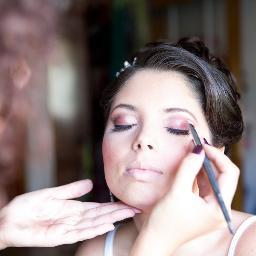 ColorsMaquillaj's profile picture. Tu espacio para el maquillaje, servicio a domicilio, Maquillaje para eventos y Novias, Cursos para que aprendas a maquillarte como una profesional 
04242343383