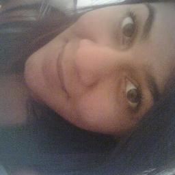 “-Parei de esperar. Parei de criar esperanças e de ter expectativas. O que tiver de ser, será. É melhor se surpreender do que se magoar.