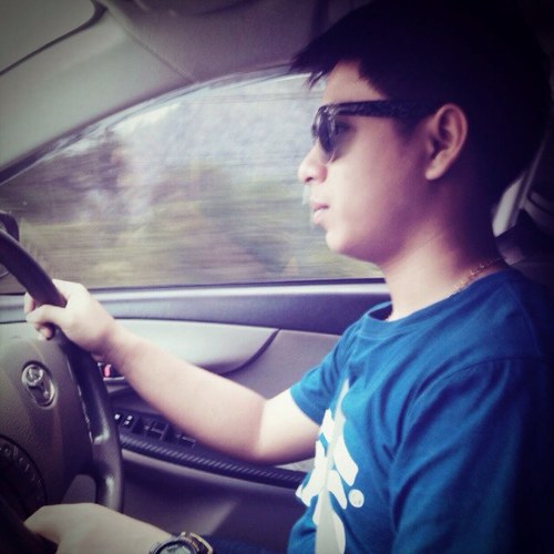 Im'AAN 
 E-BUSINESS  RANGSIT UNIVERSITY