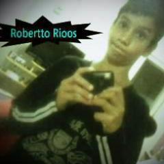 “O mundo gira, pessoas mudam,
sentimentos machucam, saudade
destrói.”—Renato Russo