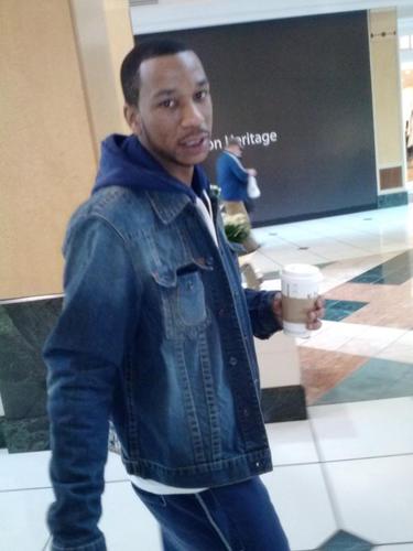 BRO BRO ENT. MONEY IS NO OBJECT.........hard working PROMOTER stay out the way let niggas do them i fall back and get money..........STRESS FREE