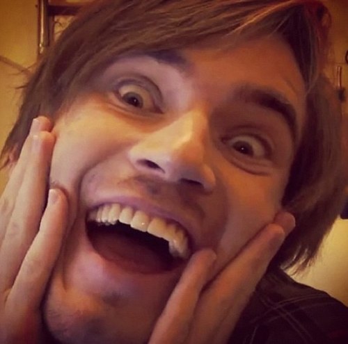 Mah name is Autumn :D I'm a female bro c: I enjoy PewDiePie very much ;) #Broarmy #Brofist Also i enjoy watching many other youtubers too :)
