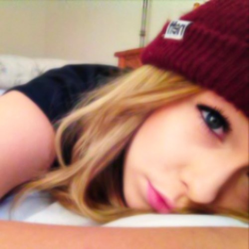 JailedMeggieLA's profile picture. Ohp I tweet way too much