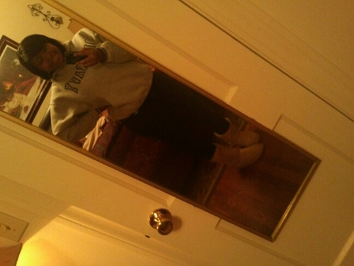 Hey my name is kayln .. Hope u enjoyy tweets ! Hit the #follow button ;-)